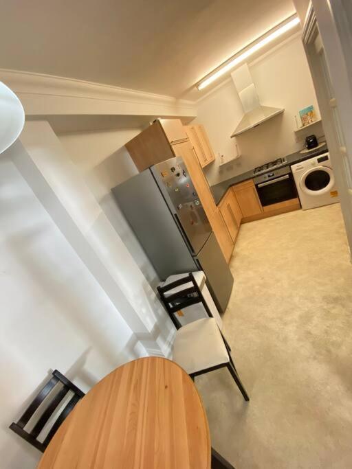 ロンドンWonderful Baker Street Flat!アパートメント エクステリア 写真