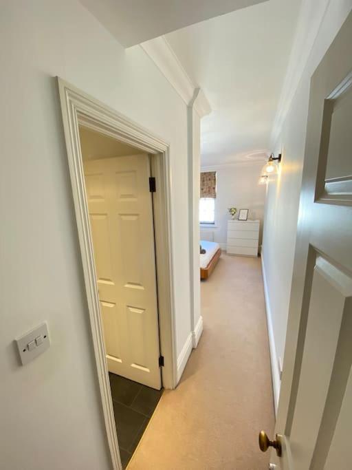 ロンドンWonderful Baker Street Flat!アパートメント エクステリア 写真